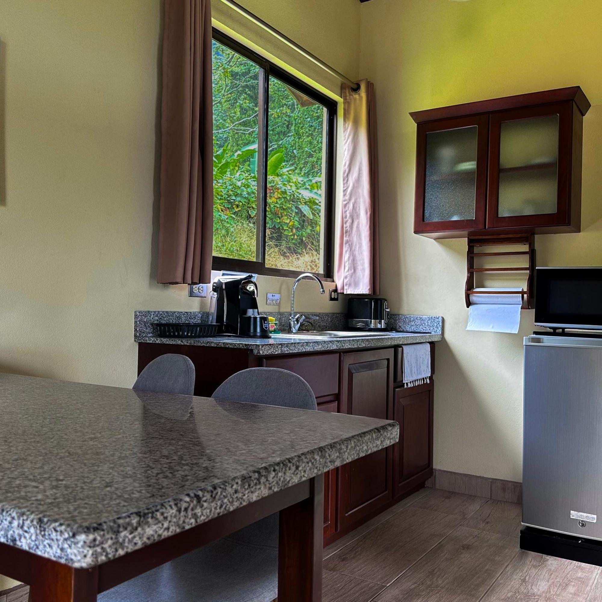 Arenal Roca Suites La Fortuna Exteriér fotografie